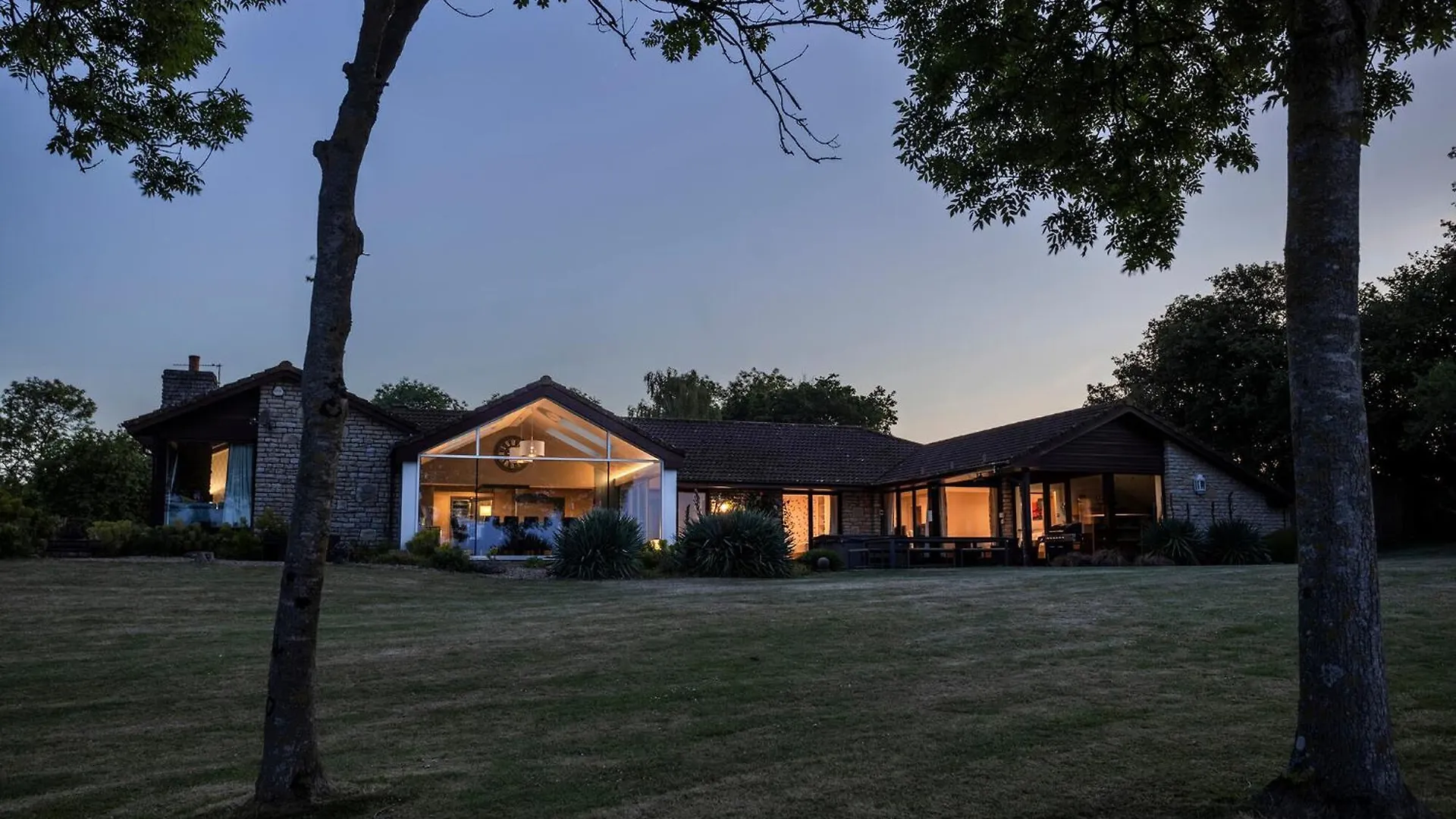 Kingsley Lake View Chew Stoke Holiday home
